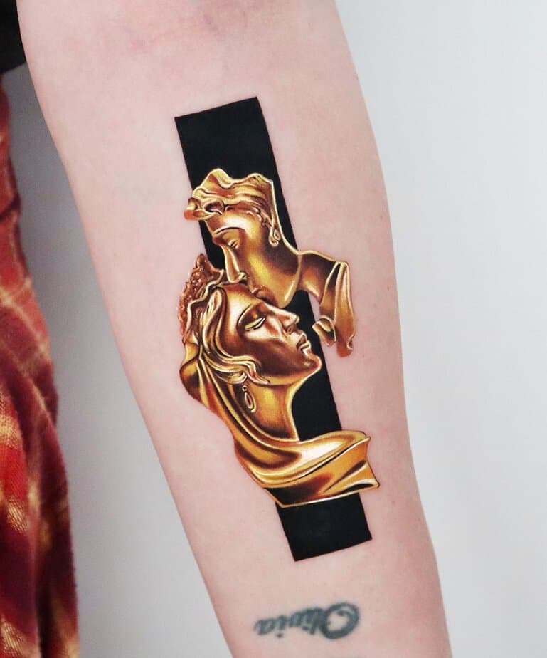 18 Eye-catching Gold Tattoo To Add A Luster To Your Life