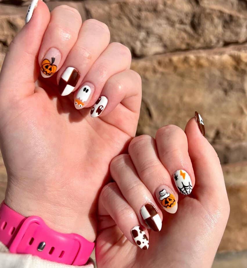 Trick Or Treat Yourself with 39 Simple Halloween Nails You’ll Love