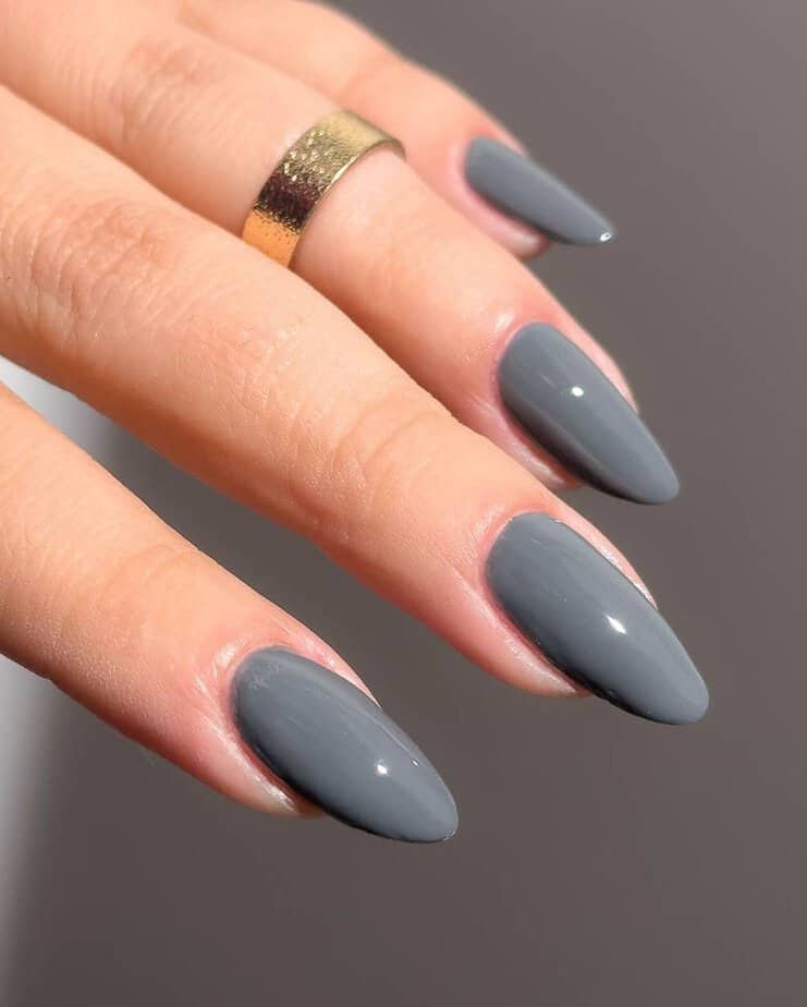 Explore These Stunning 34 Shades Of Gray Nails