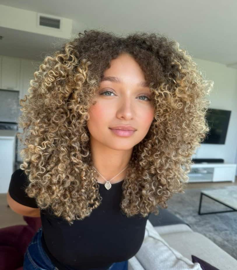 40 Curly Balayage Hair Ideas That Will Curl Your Toes