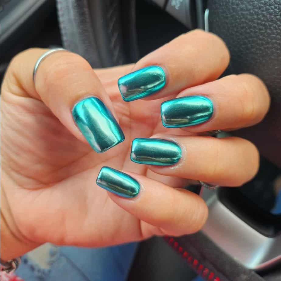 40 Gorgeous Green Chrome Nail Ideas To Make Everyone Green With Envy