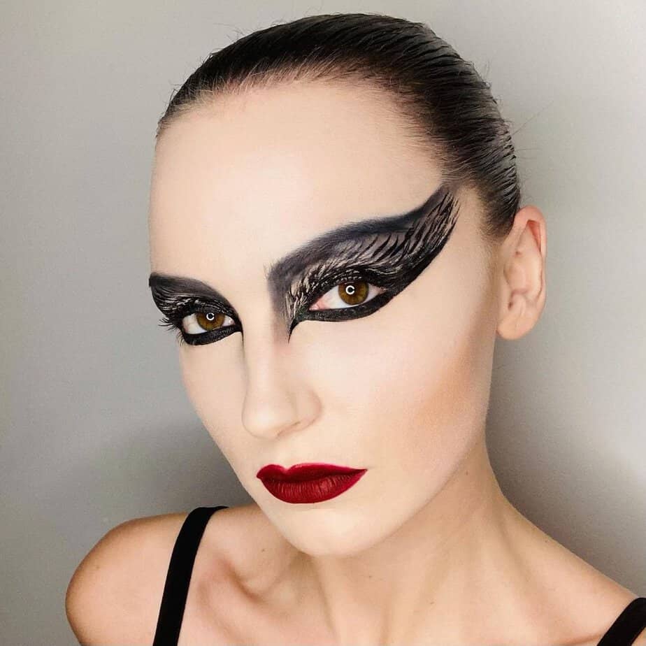 33 Easy Halloween Makeup Looks To Dominate The Spooky Season