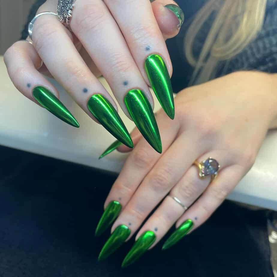 40 Gorgeous Green Chrome Nail Ideas To Make Everyone Green With Envy