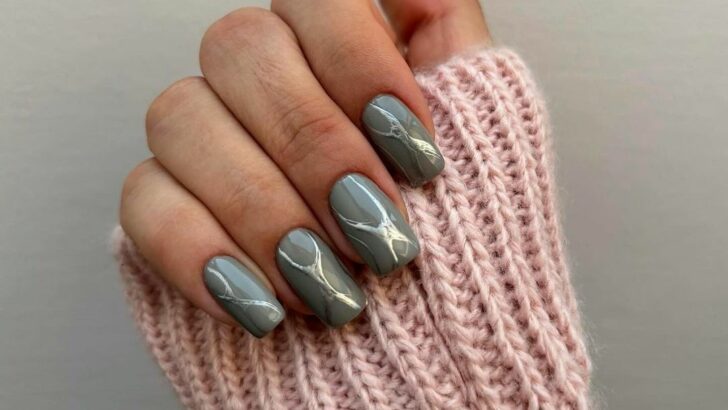 Explore These Stunning 34 Shades Of Gray Nails