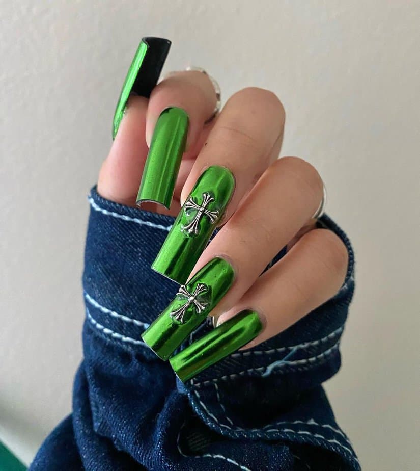 40 Gorgeous Green Chrome Nail Ideas To Make Everyone Green With Envy