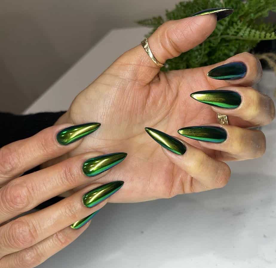 40 Gorgeous Green Chrome Nail Ideas To Make Everyone Green With Envy