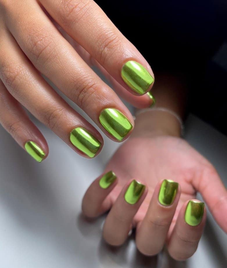 40 Gorgeous Green Chrome Nail Ideas To Make Everyone Green With Envy