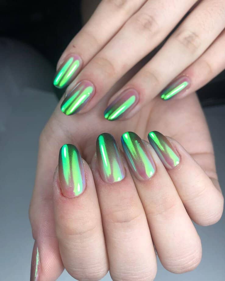 38. Gradient green goddess