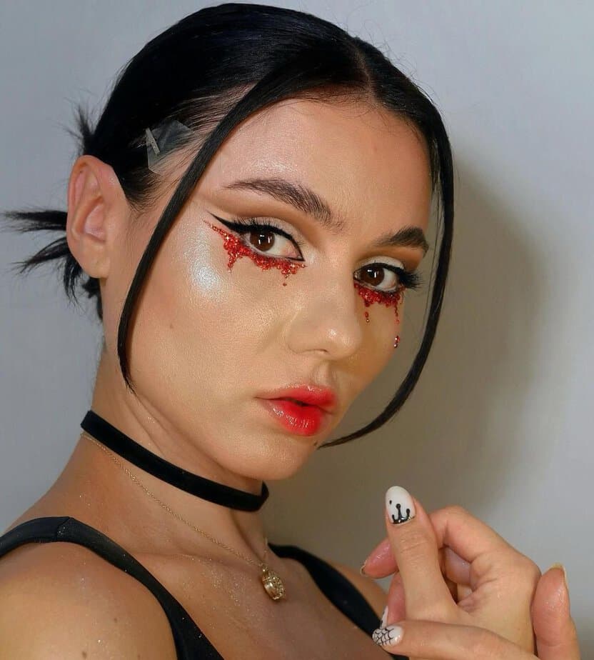 33 Easy Halloween Makeup Looks To Dominate The Spooky Season