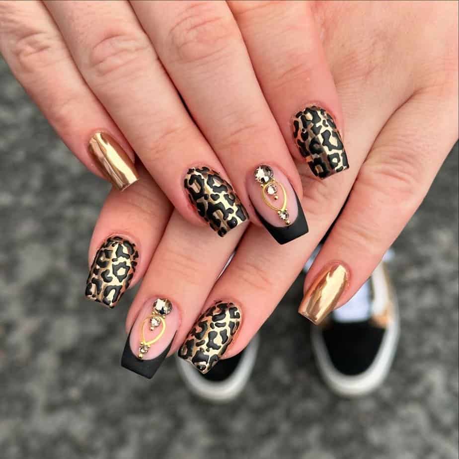 30 Fabulous Leopard Nails That’ll Have You Feeling Fierce