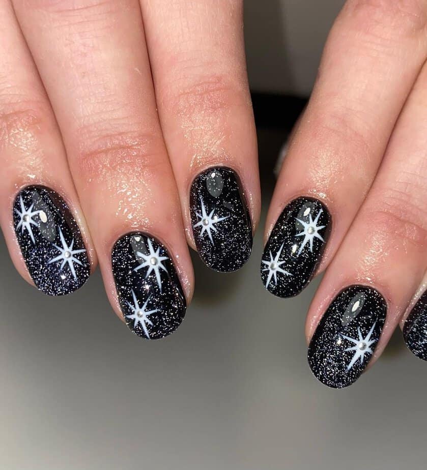 34 Mesmerizing Black Glitter Nails With A Cosmic Twinkle