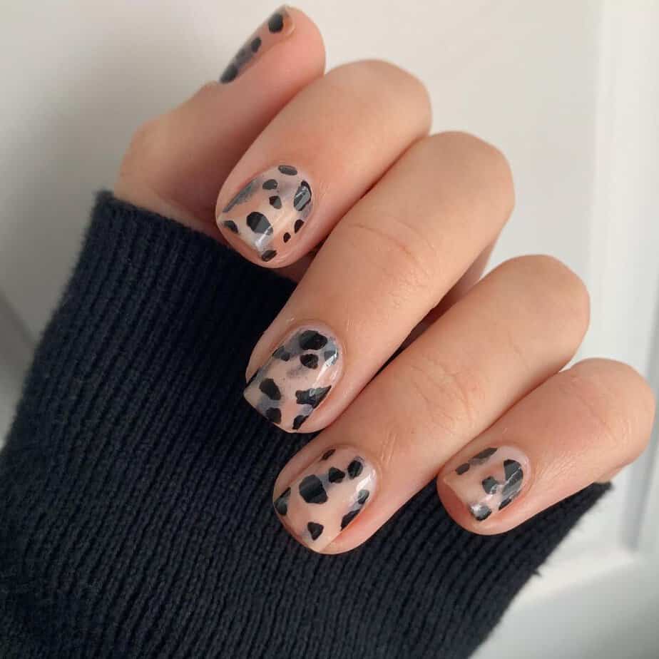 30 Trendy Tortoiseshell Nails To Make Heads Turn