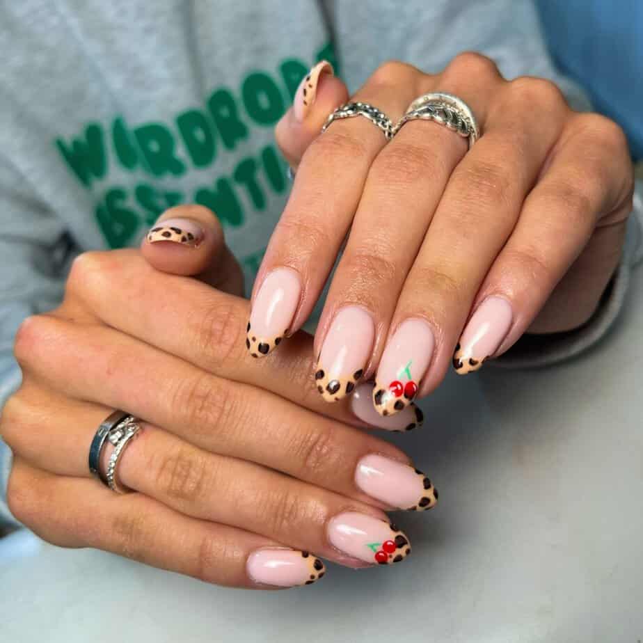 30 Fabulous Leopard Nails That’ll Have You Feeling Fierce