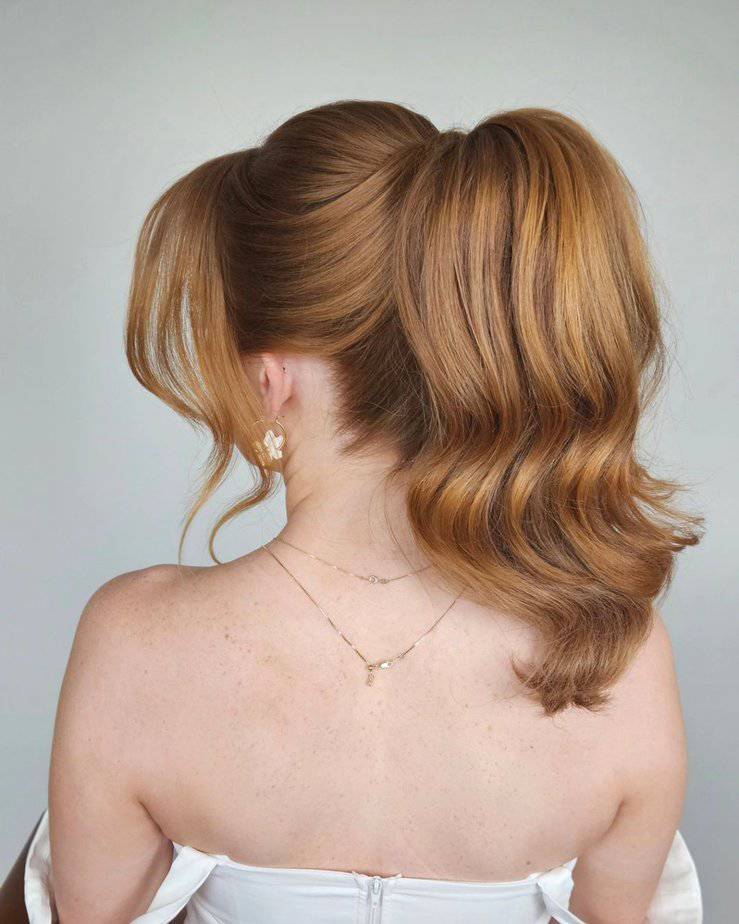 Elegant ponytail