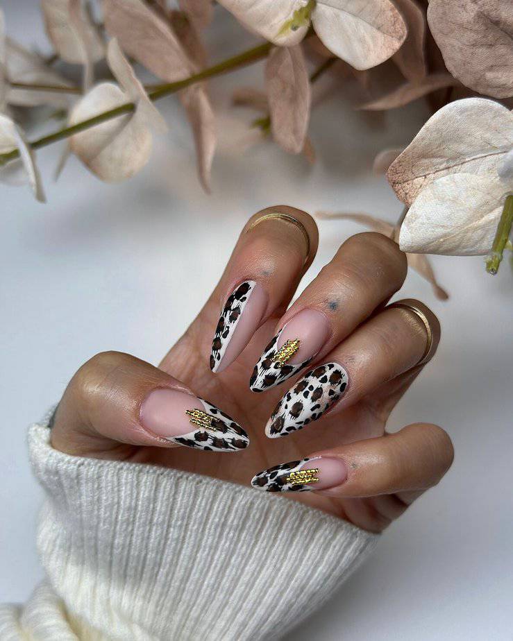 30 Fabulous Leopard Nails That’ll Have You Feeling Fierce