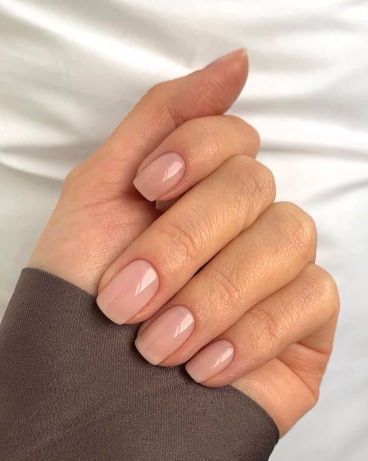 Nude nails