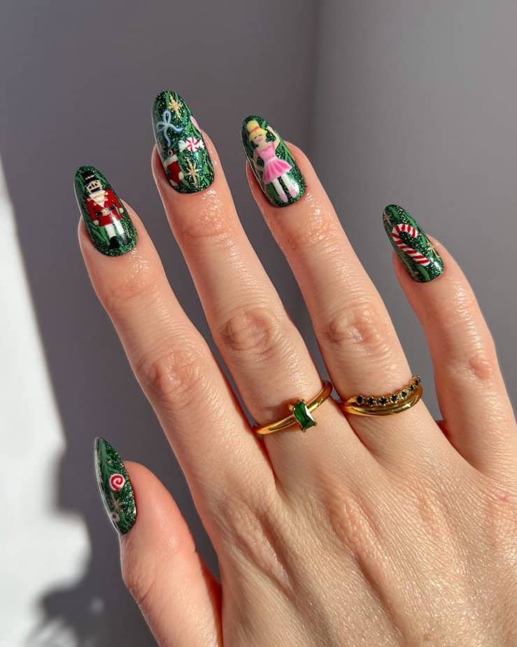 32 Chic December Nails That Will Sleigh the Holiday Look