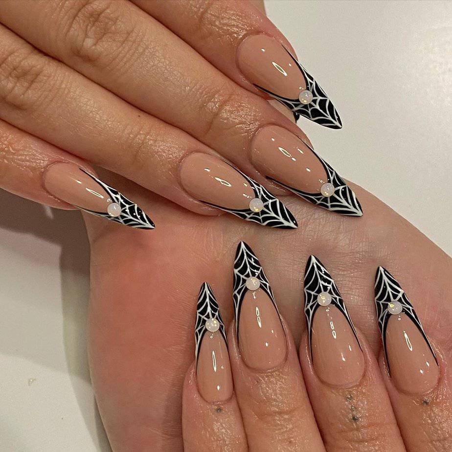 36 Creative Nail Ideas For October To Perfect Your Fall Vibe