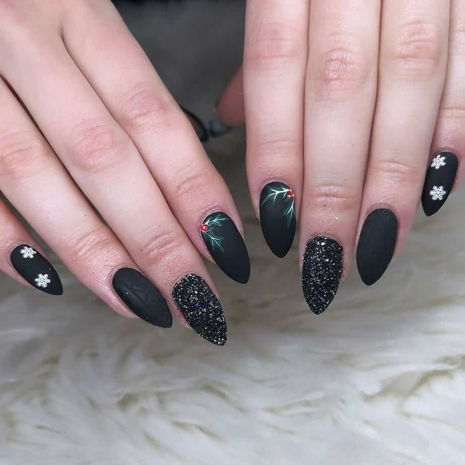 Sweet black glitter nails