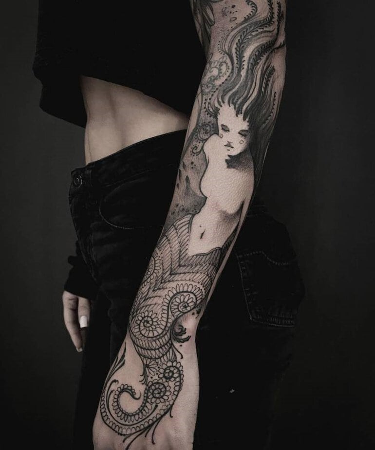 16. Dark and mysterious siren sleeve 1