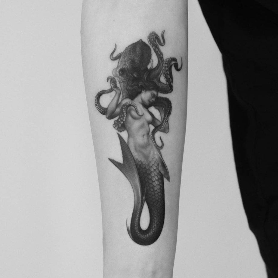 20 Mesmerizing Siren Tattoo Ideas That Will Leave You Hooked