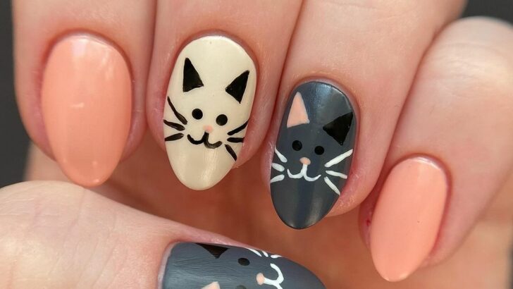 31 Purrfectly Cute Cat-Themed Nail Designs