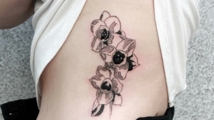 20 Gorgeous March Birth Flower Tattoo Designs