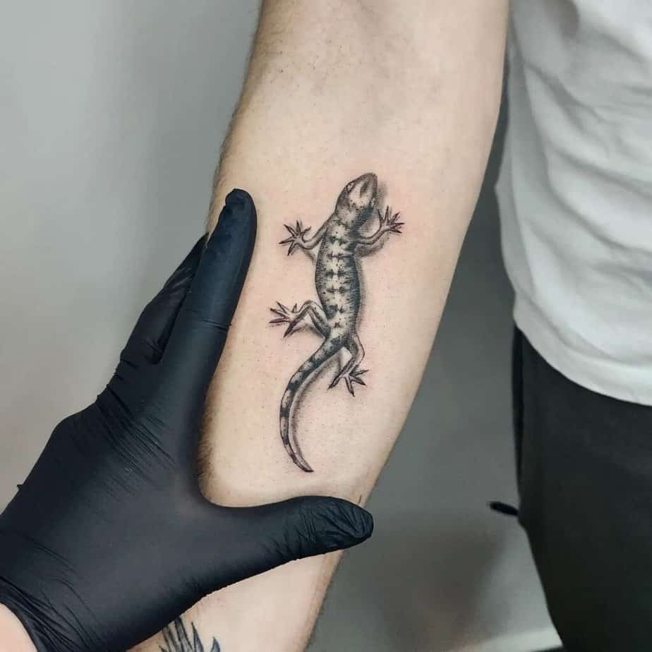 20 Amazing Lizard Tattoo Designs That Are Off The Scales 13