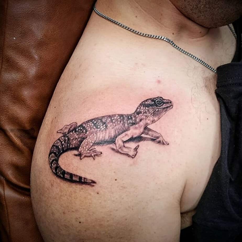 20 Amazing Lizard Tattoo Designs That Are Off The Scales 17