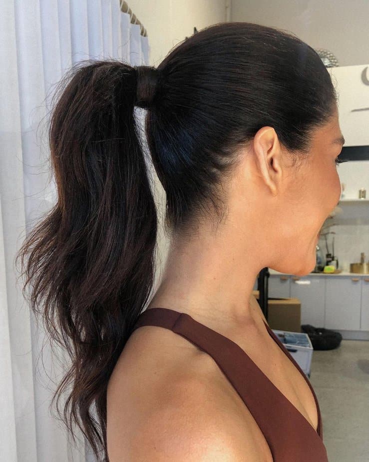 26. Wavy high ponytail