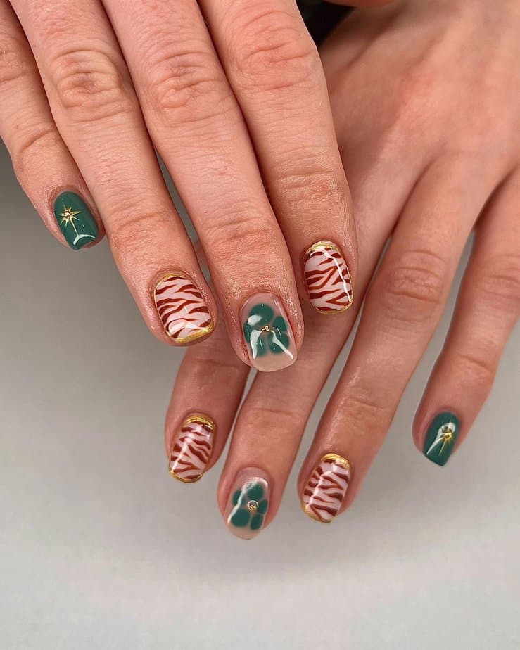 37 Beautiful Zebra Nails That Are Pure Magic