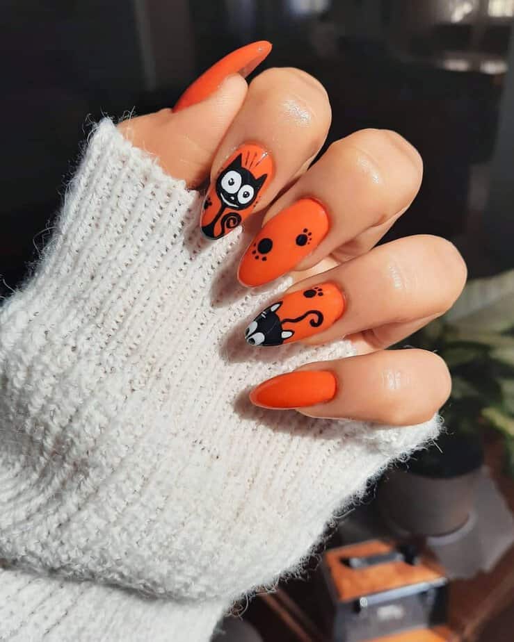 31 Purrfectly Cute Cat-Themed Nail Designs