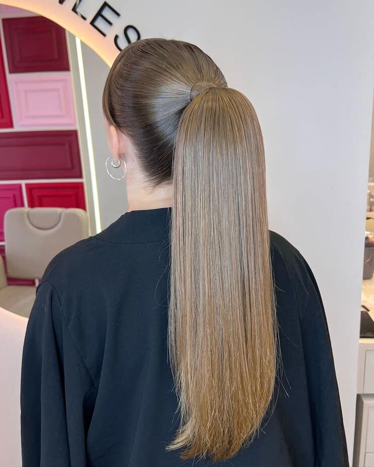 34. Sleek and straight with a classic twist