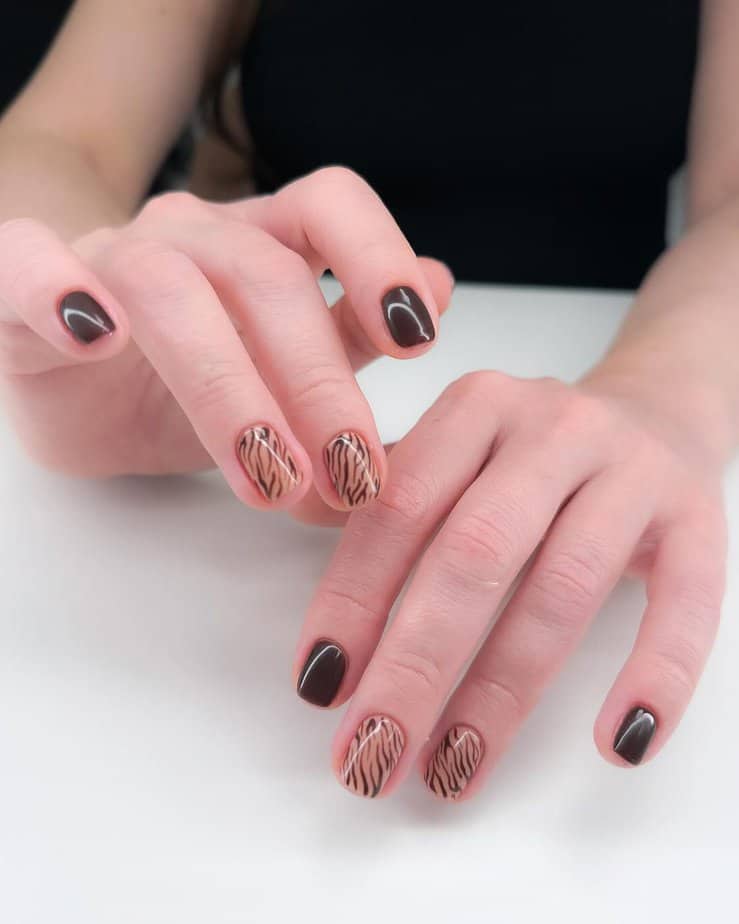 37 Beautiful Zebra Nails That Are Pure Magic