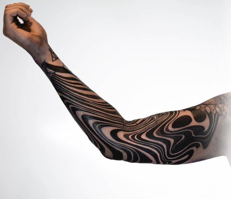 4. Curved ink flow across the forearm