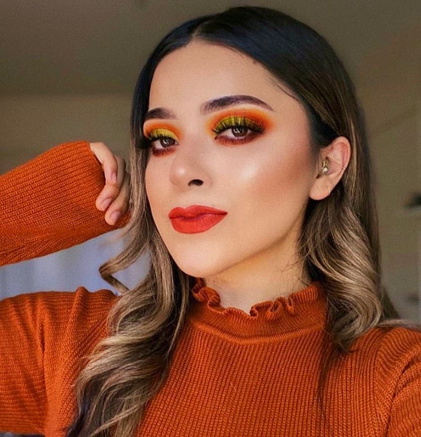 40. Stunning yellow and orange eyeshadow