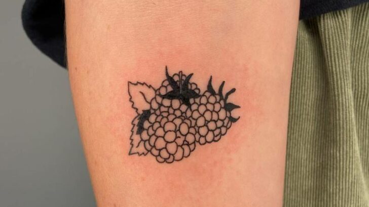 The 20 Sweetest Blackberry Tattoo Designs On The Internet