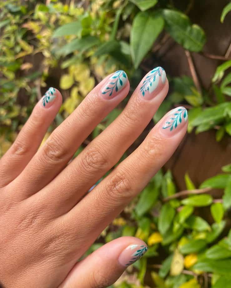 35 Unique Leaf Nails to Express Joy and Creativity