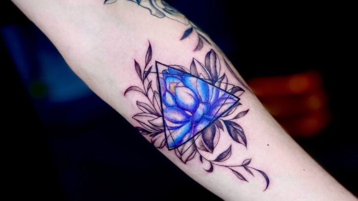 20 Creative Geometric Flower Tattoo Ideas That Will Wow You