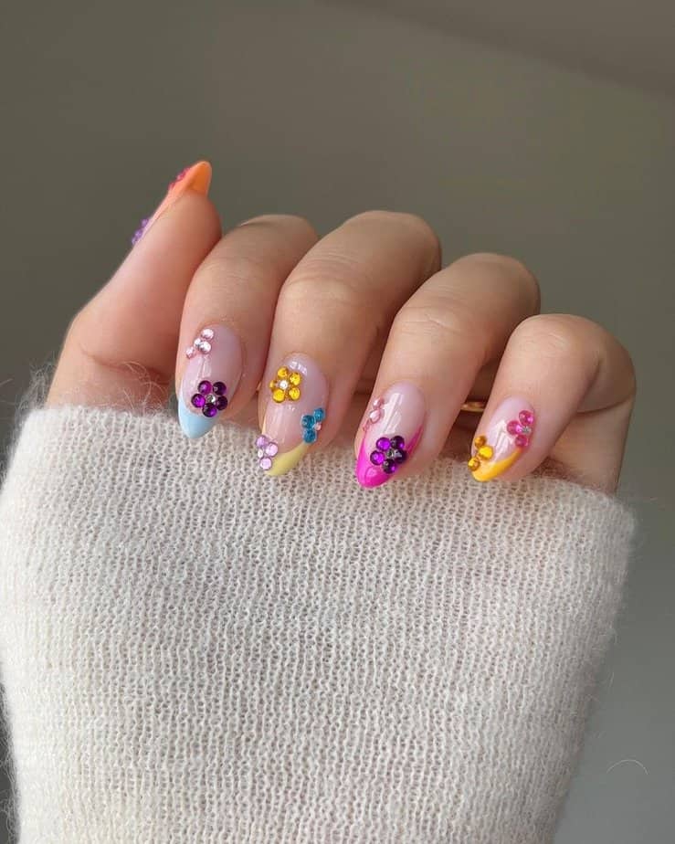 35 Captivating Medium-Length Nails That Will Draw All Eyes