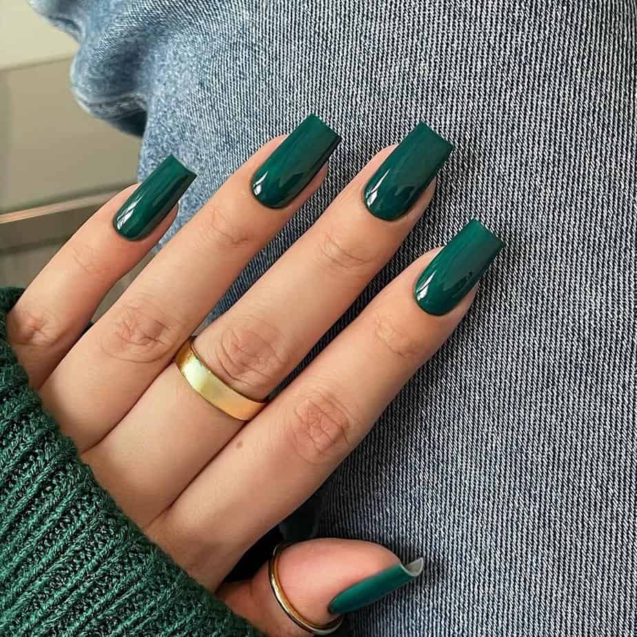 35 Captivating Medium-Length Nails That Will Draw All Eyes