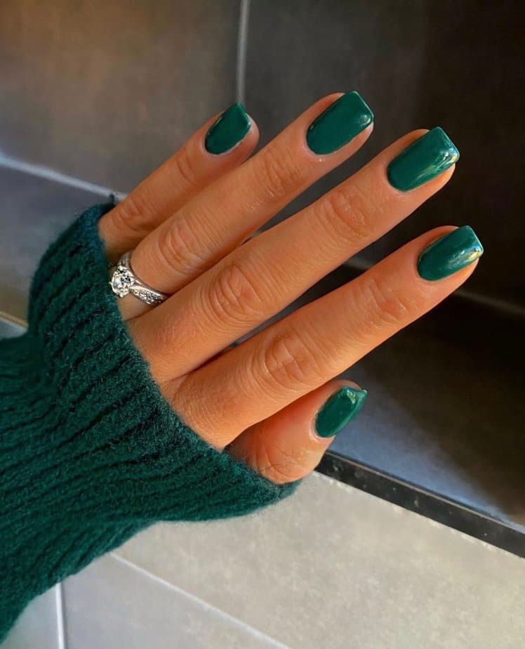 34 Creative Holiday Nails To Set The Mood And Spread Joy