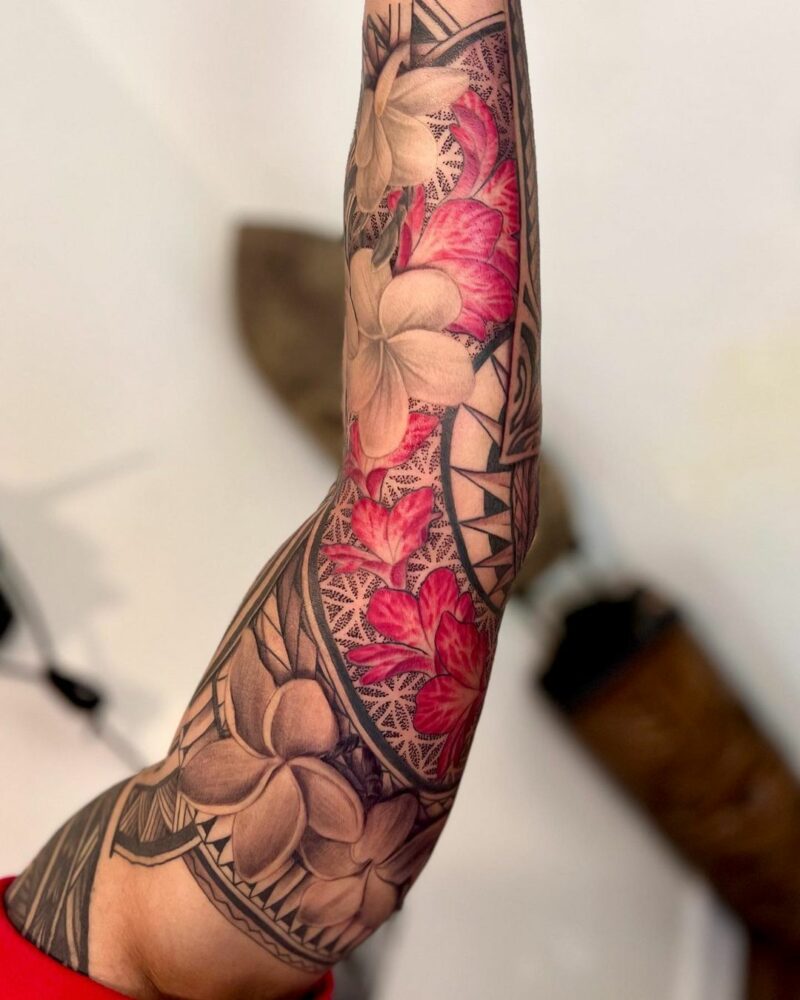 Intricate full sleeve