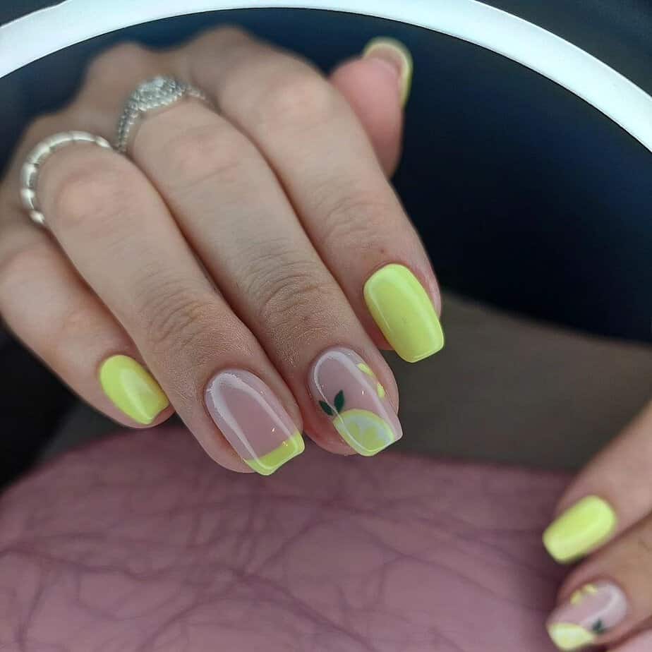 35 Unique Leaf Nails to Express Joy and Creativity