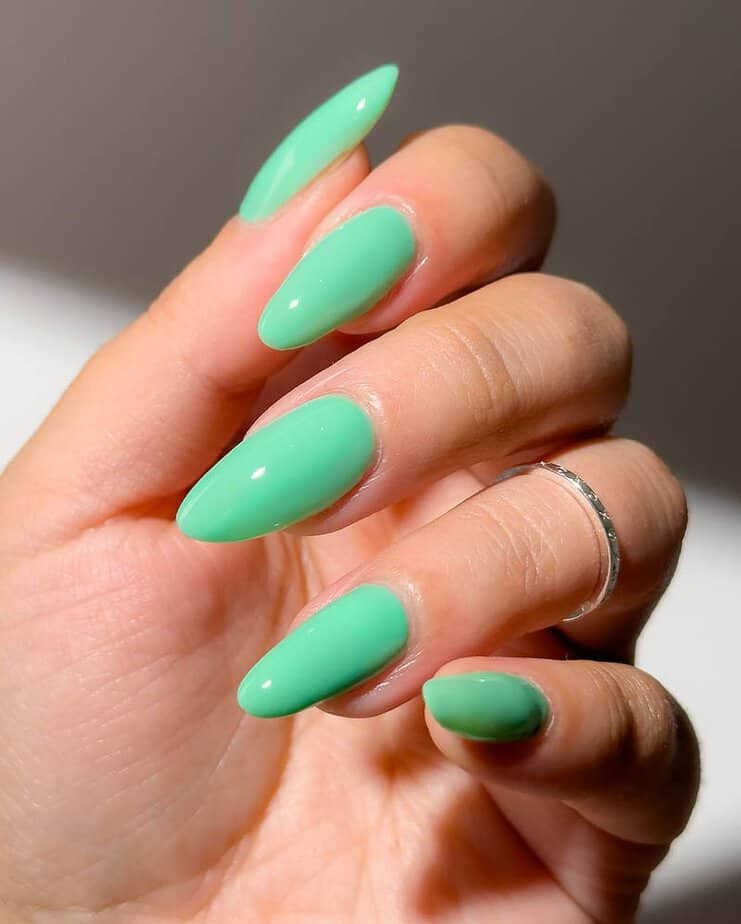 35 Gorgeous Graduation Nails To Make You Steal The Show