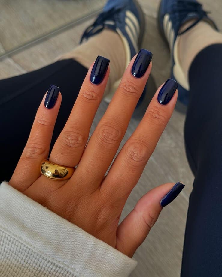 Navy blue graduation nails