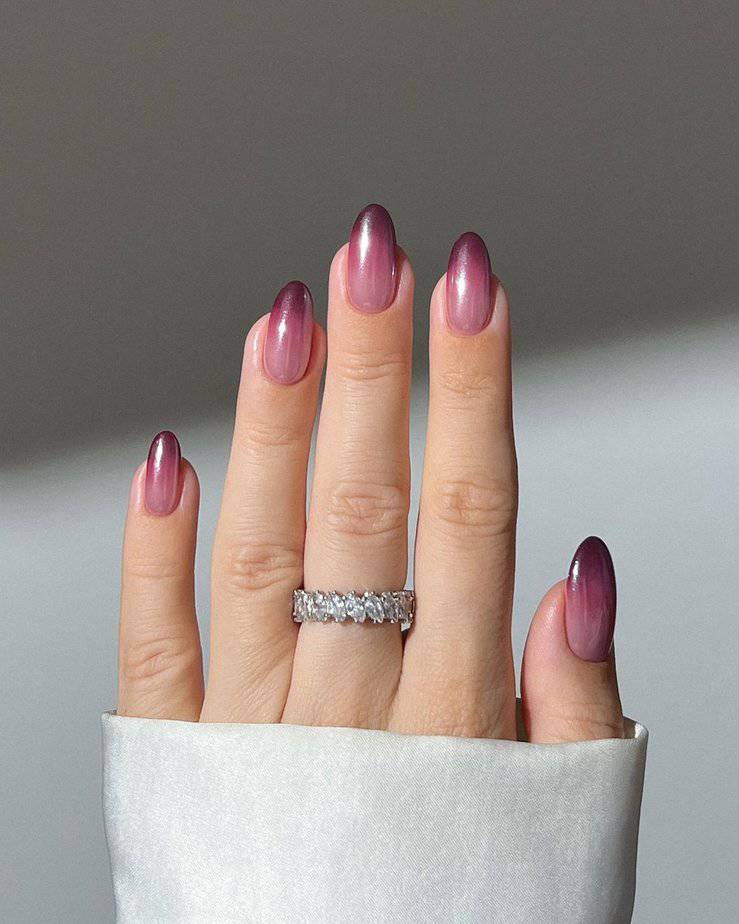 Ombre burgundy nails