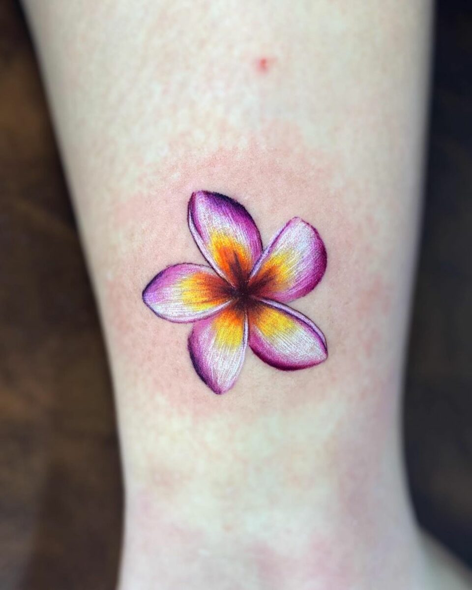 19 Beautiful Plumeria Tattoo Ideas To Get A Plum Perfect Look