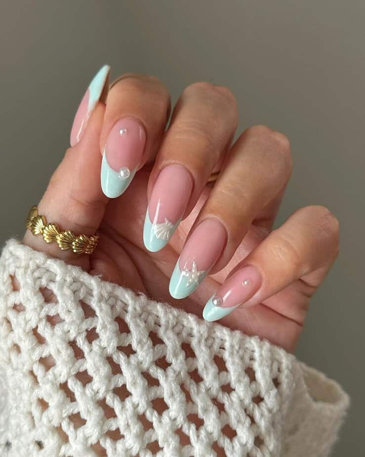 35 Gorgeous Graduation Nails To Make You Steal The Show