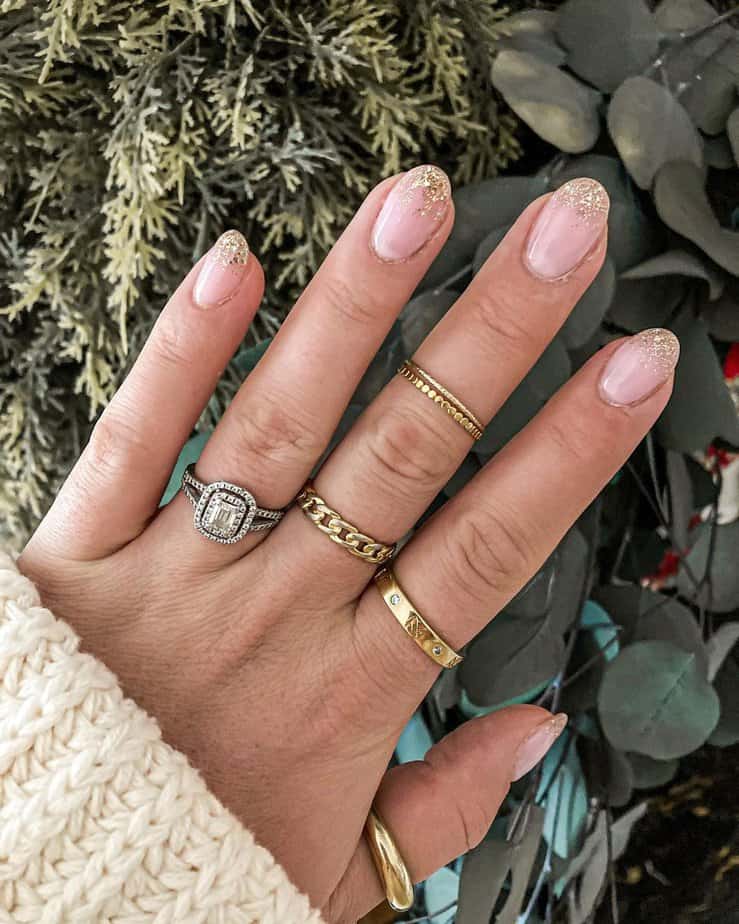 34 Creative Holiday Nails To Set The Mood And Spread Joy